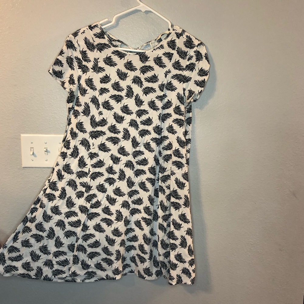 H&M Leaf-print Dress - Picture 2 of 5